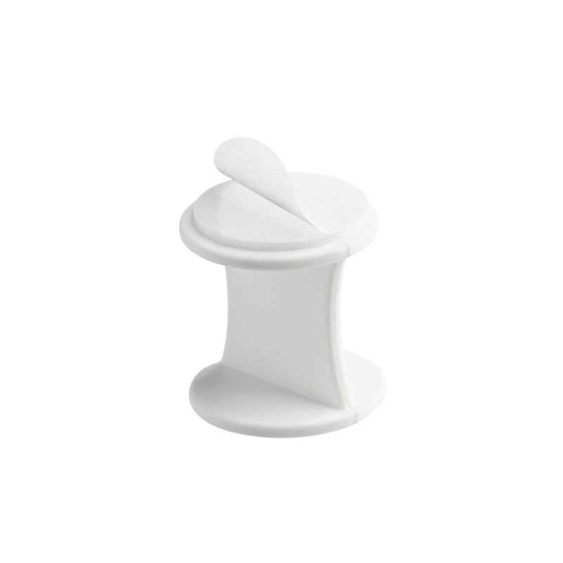 Weisser selbstklebender Abstandshalter 20 x 20 mm aus Kunststoff zur Montage von Schildern mit Abstand zum Regal oder zur Wand